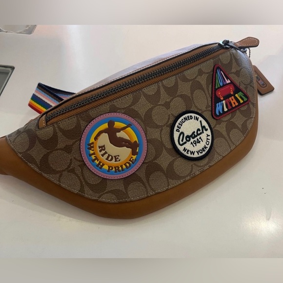 NWT Coach Outlet Warren Belt Bag In Signature Canvas With Trompe L'oeil Print - Picture 5 of 8